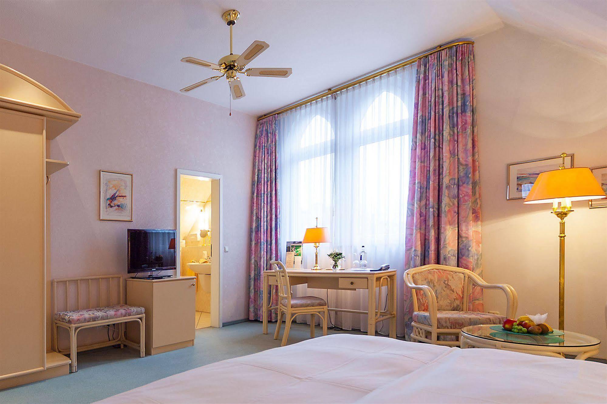 Hotel Residenz Joop Magdeburgo Esterno foto